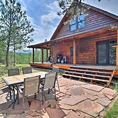 The Pinecone Palace w/ Hiking Trail Access!