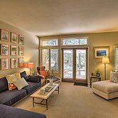 Corner-unit Condo w/ Grill: Walk to Lake Tahoe!