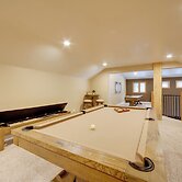 4 Mi to Ski Mt Rose: Sleek Reno-lake Tahoe Home