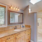 Mountain Views + Hot Tub: Airy Forest Escape!