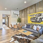 Modern Townhome w/ Deck - 1/2 Mi to Elkhart Lake!