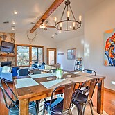 Updated Cabin w/ 360-degree Mtn View: 1 Mi to Lake