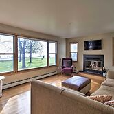 Charming Neenah House w/ Porch on Lake Winnebago!