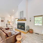 Distinctive Hamptons Home w/ Pool Near Bay, Ocean