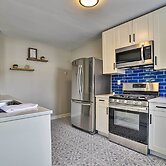 Mpls Duplex w/ Wifi & Kitchen: 5 Mi to Dtwn!