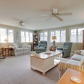 Westerly Retreat ~ 1/4 Mi to Private Beach!