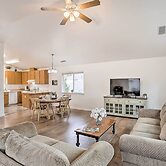 Mount Shasta Escape w/ Balcony ~ Walk to Dtwn