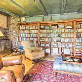 Lovely Brookfield Home w/ Private Deck & Views