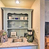 Galveston East End Condo w/ Pool < 1 Mi to Beach!