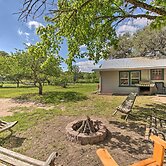 Betty B's River House < 1 Mi to Blanco State Park!