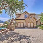 Romantic Yosemite/bass Lake Retreat w/ Mtn Views!