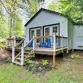 East Otis Vacation Rental w/ Private Deck & Bbq!
