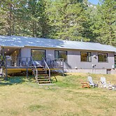 Contact Mountain Hideaway w/ Views & Porches!