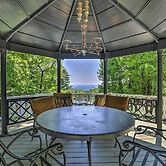 Charming Blue Ridge Cottage w/ Stunning Views!