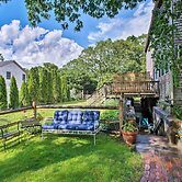 Martha's Vineyard Apt ~ 1 Mile to Inkwell Beach!