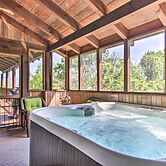 Idyllic Sevierville Cabin: Deck + Smoky Mtn View!