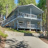 12 Mi to Apple Hill: Family-friendly Cabin Retreat