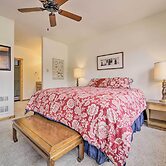 2 Mi to Donner Lake: Walkable Truckee Condo!