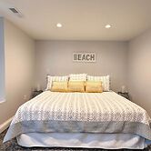 Fantastic Plymouth House w/ Deck & Ocean Views!