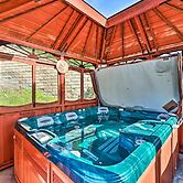Chula Vista Studio w/ Hot Tub ~ 9 Mi to Downtown