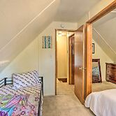 Cozy Crestline Cabin, Close to Lakes, Parks!