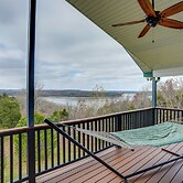 Spacious Norfork Lake Home: Game Room + Views!