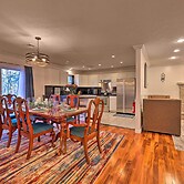 Resort Perks & Lake Access: Poconos Retreat