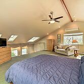 'hilltop Loft' Ukiah Vacation Rental!