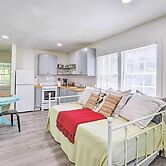 Quaint Leeds Studio w/ Yard ~ 18 Mi to Birmingham!