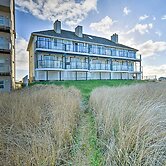 Eagles View Condo in Ocean Shores w/ 3 Balconies