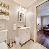 Geneva Cottage w/ Patio - Walk to Park, Lake Erie!