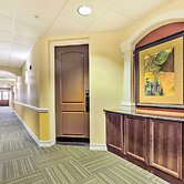 Upscale Unit in Private Golf Resort w/ Pool!
