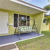 Hollywood Vacation Rental ~ 4 Miles to the Beach