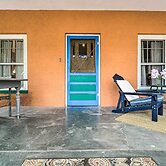 Eclectic Home: Walk to Town & Bath District!