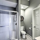 Dtwn Ludington Condo: Balcony, Walk To Beach!