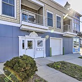 Dtwn Ludington Condo: Balcony, Walk To Beach!