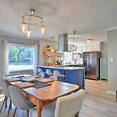 Chic Charleston Home - Half Mile to Park Circle!