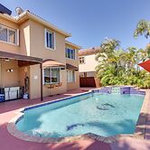 Spacious Miami Retreat w/ Grill, Pool & Dock!