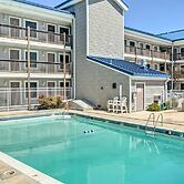 Stroll to Shore: Condo w/ Pool in Ocean City!