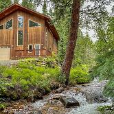 Creekside Mtn House w/ Deck: 8 Mi to Idaho Springs