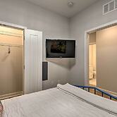 Chic Condo w/ Balcony in the Heart of Annapolis!