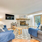 Renovated Ski-in/ski-out Peru Condo at Bromley Mtn