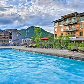 Ski-in Resort Family Condo w/ Deck at Jay Peak!
