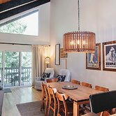 Chillside Chalet: Modern West Vail Townhouse!