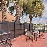Ideally Located West Palm Beach Apartment!