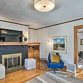 Family-friendly Des Moines Retreat w/ Patio!