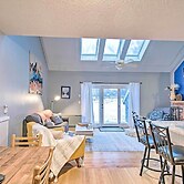 Ski-in/ski-out Tenney Mountain Condo w/ Fireplace!