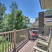 Spacious Ski-in/out Black Mountain Home w/ Deck!