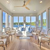 Waterfront Oasis On Tims Ford Lake: Pool/kayak!