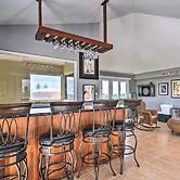 Loiza Condo w/ Rooftop Patio - Walk to Beach!